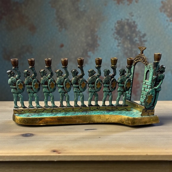 VINTAGE BRASS AND VERDIGRIS MACCABEE SOLDIERS HANUKKAH MENORAH